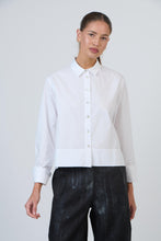Load image into Gallery viewer, Naturals by O&amp;J Button-Through Top White colour front shot
