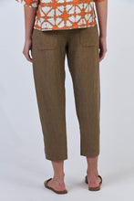 Load image into Gallery viewer, Naturals by O&amp;J Linen Cropped Trousers Tobacco colour back shot
