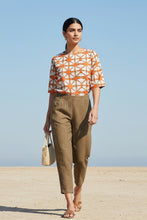 Load image into Gallery viewer, Naturals by O&amp;J Linen Cropped Trousers Tobacco colour front shot
