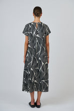 Load image into Gallery viewer, Naturals by O&amp;J Linen Round Neck Midi Dress Folies colour back shot
