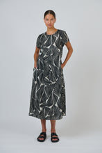 Load image into Gallery viewer, Naturals by O&amp;J Linen Round Neck Midi Dress Folies colour front shot
