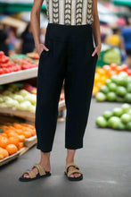 Load image into Gallery viewer, Naturals by O&amp;J Linen Stretch Pants Black colour front shot
