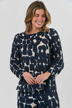 Load image into Gallery viewer, Naturals by O&amp;J Long-Sleeve Top Eclipse colour front shot
