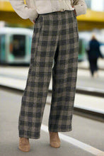 Load image into Gallery viewer, Naturals by O&amp;J Long Pants Mesh colour front shot
