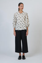 Load image into Gallery viewer, Naturals by O&amp;J Puffed Sleeves Top Poppy Seed colour front shot
