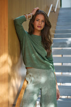Load image into Gallery viewer, Naturals by O&amp;J Pullover Sap colour front shot

