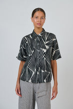 Load image into Gallery viewer, Naturals by O&amp;J Relaxed Shirt Folies colour front shot
