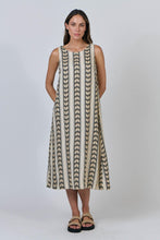 Load image into Gallery viewer, Naturals by O&amp;J Sleeveless Neck Top Chevron colour front shot
