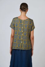 Load image into Gallery viewer, Naturals by O&amp;J V Neck Top Motif colour back shot
