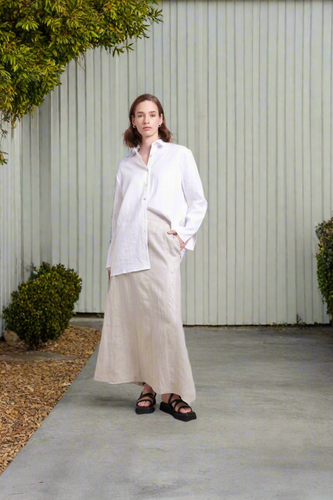 Neris - Page Turner Shirt - White colour front shot