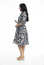 Load image into Gallery viewer, Orientique Poplin Print Dress Black colour side shot
