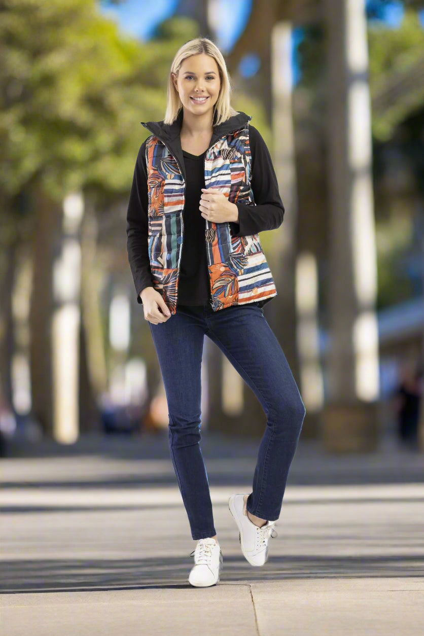 Orientique Puffer S/L Tropical Patch colour front shot
