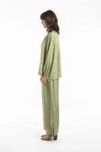 Load image into Gallery viewer, Orientique Solid Top Olive colour side shot
