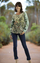Load image into Gallery viewer, Orientique T-Shirt Petropolis Printed colour front shot
