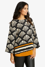 Load image into Gallery viewer, Ping Pong - Marais Top Printed colour side shot
