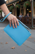 Load image into Gallery viewer, Queens Leather Pouch in Sky colour
