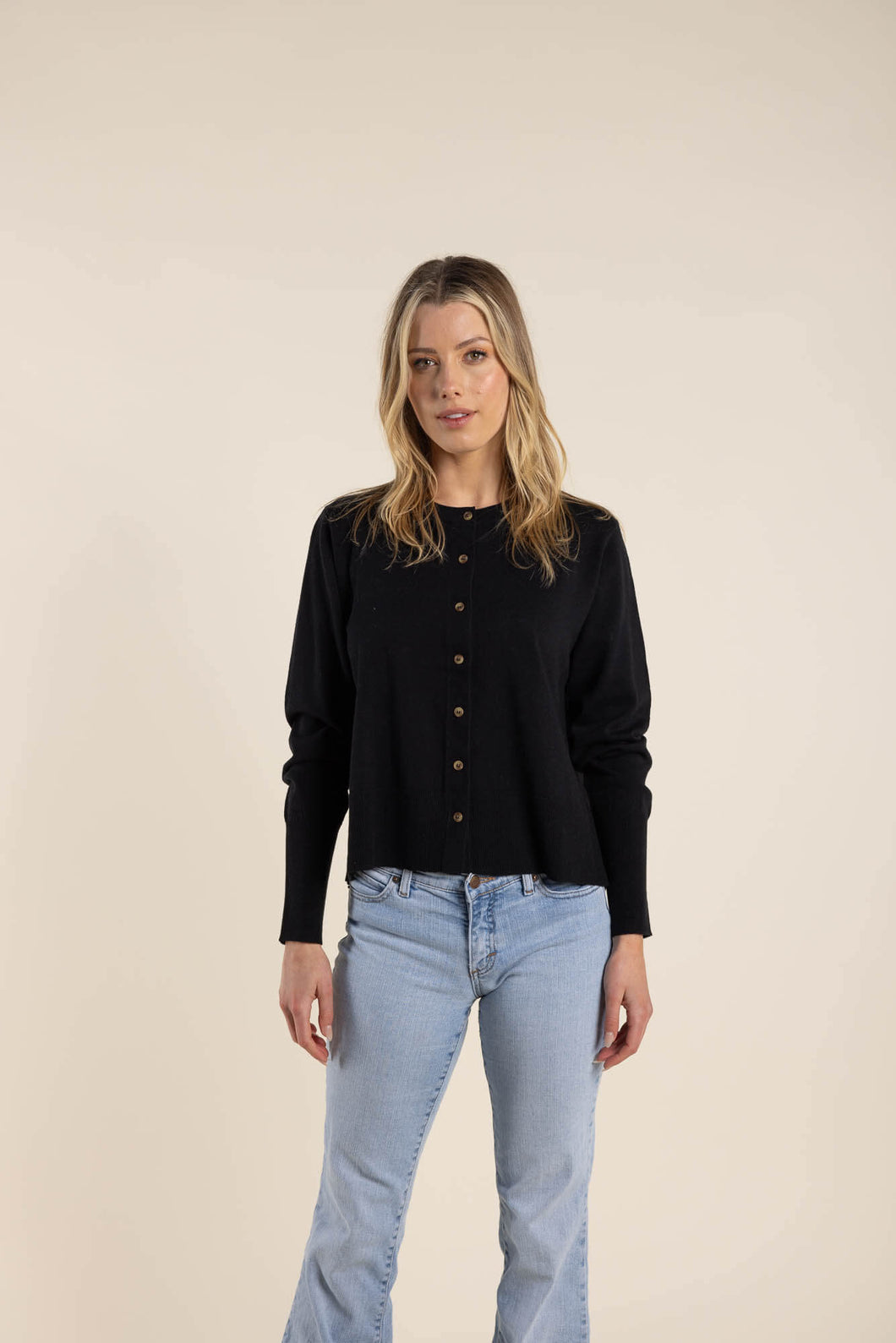 Two-T's Cropped Cardigan - Black