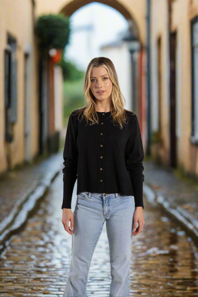 Two-T's Cropped Cardigan - Black colour