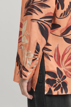Load image into Gallery viewer, Yarra Trail - Harvest Shirt - Autumn colour back closed up shot
