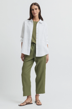 Load image into Gallery viewer, Yarra Trail - Obscurity Knit - Lawn colour front shot
