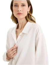 Load image into Gallery viewer, Yarra Trail - Tirari Bomber Jacket - White colour side closed up shot
