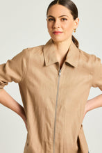 Load image into Gallery viewer, Yarra Trail - Willow Jacket in Toffee colour front closed up shot

