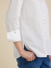 Load image into Gallery viewer, Yarra Trail Double Button Shirt Closed Up View
